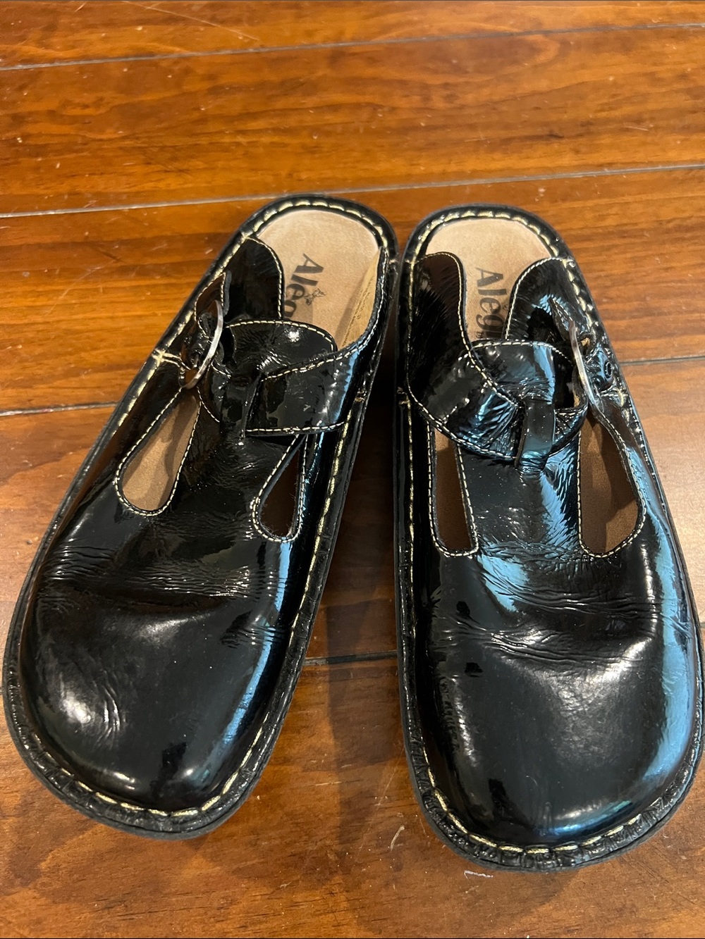 Alegria Black Patent Mary Jane Clogs (sz 37)